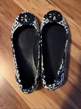 Tory Burch Navy & White Patterned Logo Ballet Flats
